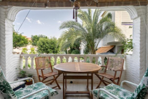 Casa en la playa con piscinas A